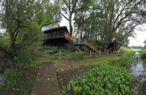 Port Franks Cottage | Tranquil Ausable River Cottage - A Family Retreat