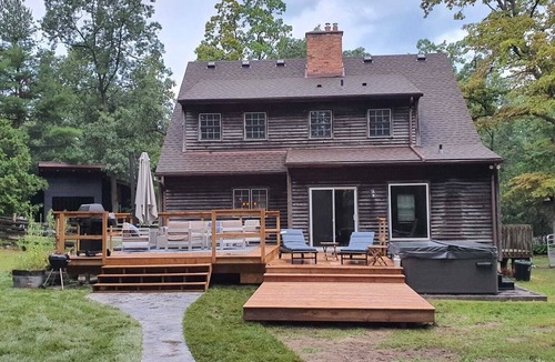 Port Franks Cottage | Tranquil Ausable River Cottage - A Family Retreat