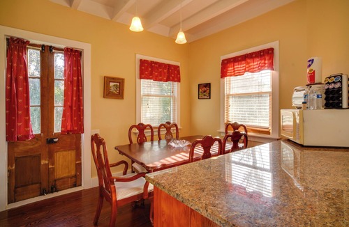 Houma House | Tranquil Bayou Country Home w/Pond: 8 Mi to Houma