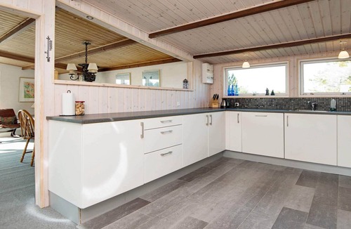 Rindby Strand House | Tranquil Beach Cottage in Rindby-By Traum