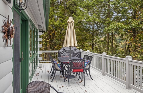 Lairdsville Cabin | Tranquil, Boho Cabin Retreat overlooking Lake