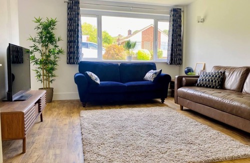 Bridge House | Tranquil Bridge Escape