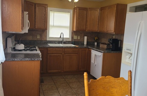 Stockton House | Tranquil bungalow close to Stockton Lake