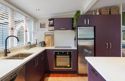 Titirangi House | Tranquil Bush Haven | Gardens - Bayview | WiFi