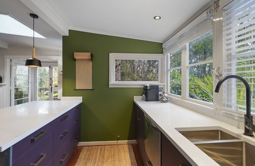 Titirangi Apartment | Tranquil Bush Haven - Gardens - Bayview