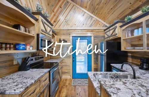 Hochatown Cabin | Tranquil Cabin Getaway w/Grill, Fire Pit & Hot Tub