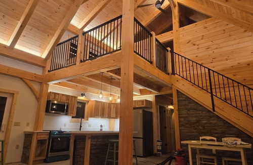 Somerset House | Tranquil cabin in Somerset PA