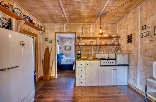 Grantsdale Cabin | Tranquil Cabin on Sleeping Child Creek