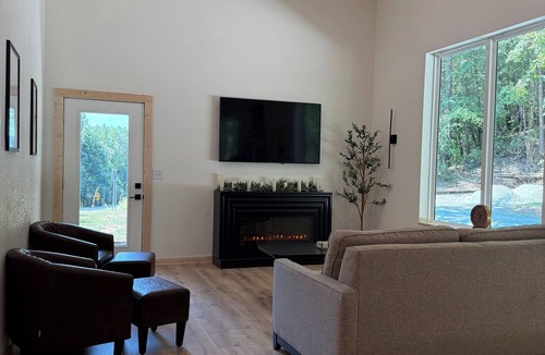 Jasper Cabin | Tranquil cabin with AC in charming Jasper
