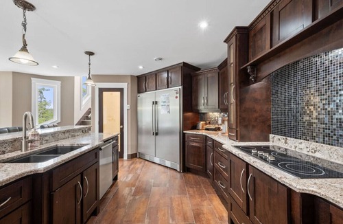 Halifax County House | Tranquil Chateau on Moody Lake