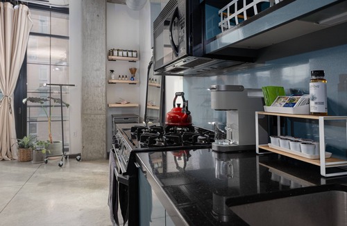 Pearl District Condo | Tranquil Condo in the Pearl Ideal for Long Stays