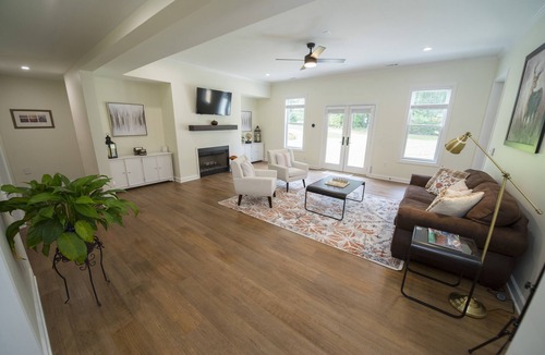 Adairsville House | Tranquil Corporate Rental Sleeps 4