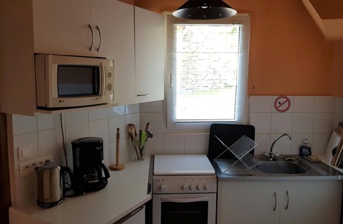 Laprugne Cottage | Tranquil cottage in Bourbonnaise Mountains, pets allowed