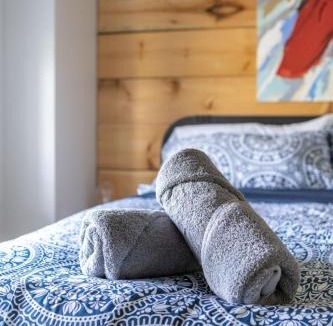 North Port House | Tranquil Cottage Retreat in Prince Edward County
