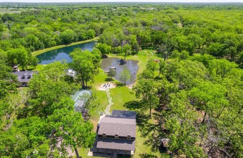 Greenville House | Tranquil Country Escape 4 Bedrooms Pond Firepit