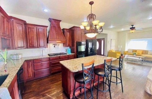 Westminster Cottage | Tranquil Country house in 15 acres of nature with pond