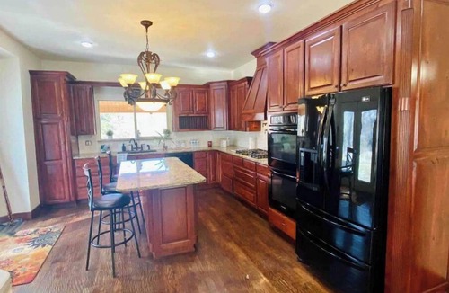 Westminster Cottage | Tranquil Country house in 15 acres of nature with pond
