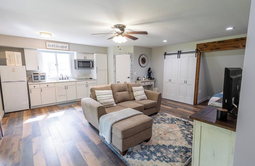 Canandaigua Apartment | Tranquil creek side retreat