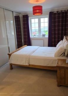 Tadworth House | Tranquil Epsom Downs