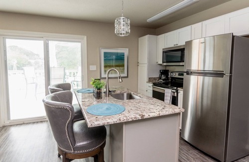 Clifton House | Tranquil Escape at Casita del Lago Azul - Lakefront Serenity with Semi-Private Cove & Fire Pit