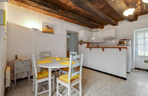 Cendrieux House | Tranquil Escape in Cendrieux