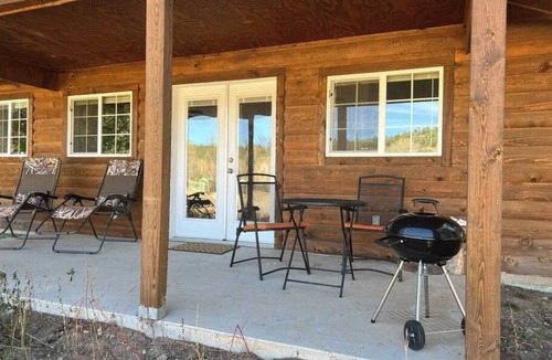 San Lorenzo Cabin | Tranquil escape nestled in the forest on a beautiful horse ranch.