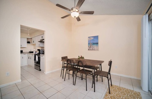 Southpoint House | Tranquil Escape, Patio, Pet Friendly