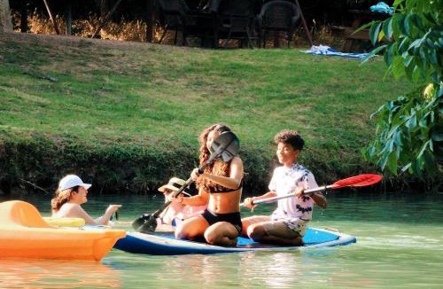 Seguin House | Tranquil Family Vacation by a Creek: Luxury Tented Cabin in Seguin, Texas