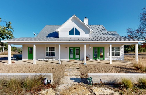 Hye House | Tranquil farmstead with beautiful views of the country, fire pit