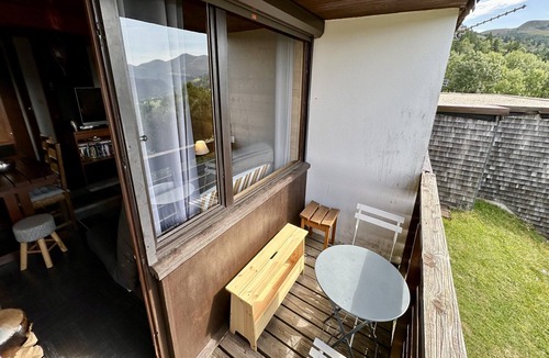 Murat-le-Quaire Apartment | Tranquil Flat for 5 in Murat-le-Quaire