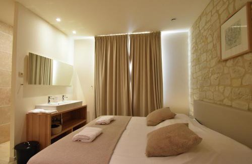 Villeseque-des-Corbieres Apartment | Tranquil Stay in Villesèque