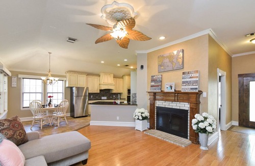 Red Oak House | Tranquil Getaway