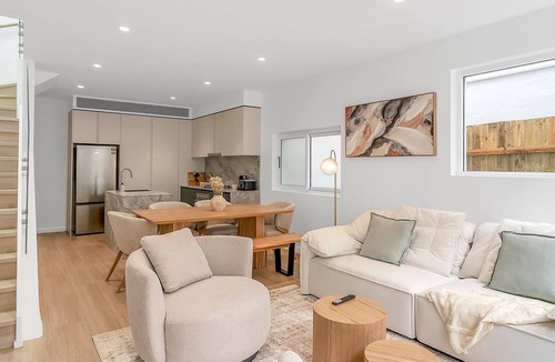 Balmain Apartment | Tranquil Haven in Balmain