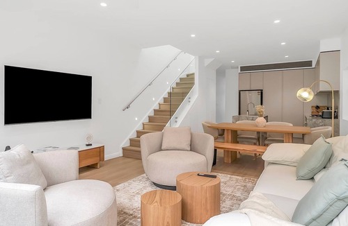 Balmain Apartment | Tranquil Haven in Balmain