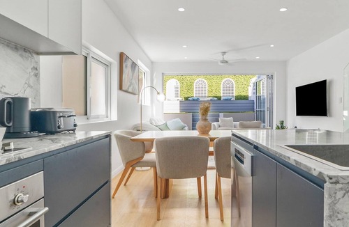 Balmain Apartment | Tranquil Haven in Balmain