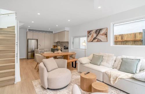 Balmain Apartment | Tranquil Haven in Balmain