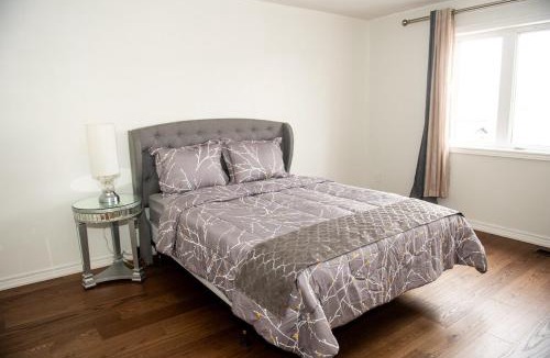 Thorold House | Tranquil Haven near Niagara