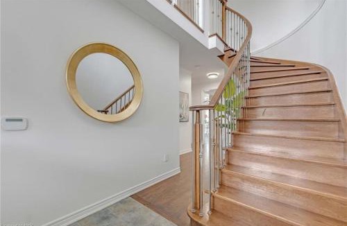 Thorold House | Tranquil Haven near Niagara