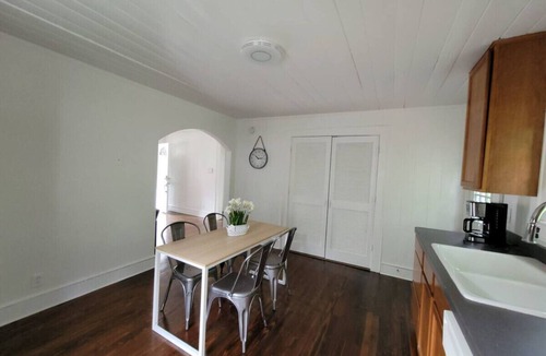 Home Park House | Tranquil Home in ATL- Sleeps 6