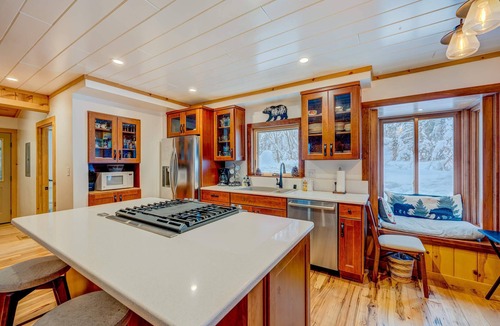 Tahoe Pines House | Tranquil home with fireplace, kitchen, washer&dryer, & WiFi