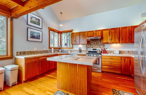 Timber Cove House | Tranquil home with free WiFi and full kitchen