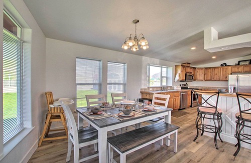 Lava Hot Springs House | Tranquil Indigo Getaway < 3 Mi to Hot Pools!