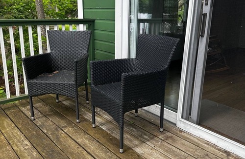 Laconia House | Tranquil Lake House