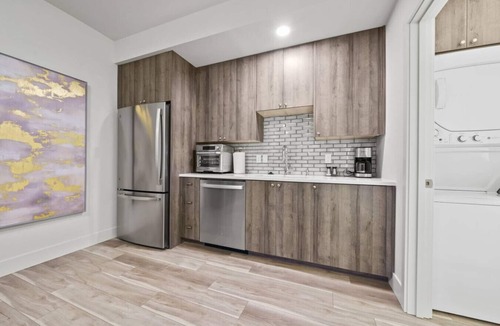 Walluga Apartment | Tranquil Lake Oswego Luxury Studio