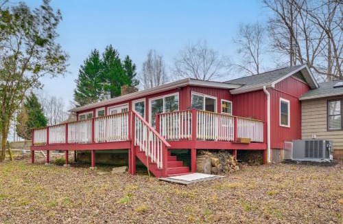 Burlington House | Tranquil Lakefront Home w/Sunroom in Burlington
