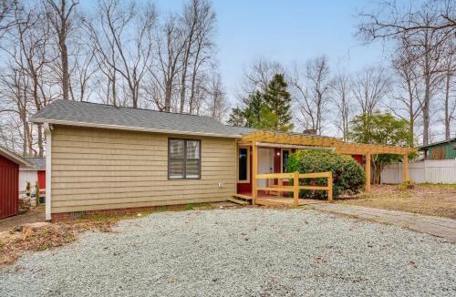Burlington House | Tranquil Lakefront Home w/Sunroom in Burlington