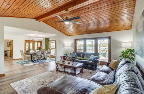Higden House | Tranquil Lakefront Greers Ferry Escape w/Fire Pit