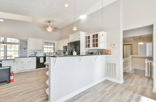 Flowery Branch House | Tranquil Lakeside Getaway with Modern Comfort