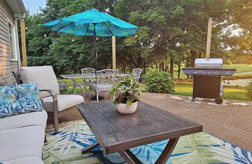Idlewild House | Tranquil Lakeside Retreat