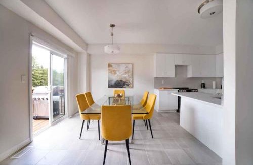 Rama House | Tranquil Lakeside Townhouse